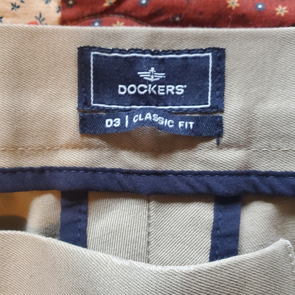 Dockers Mens Khaki 48x32